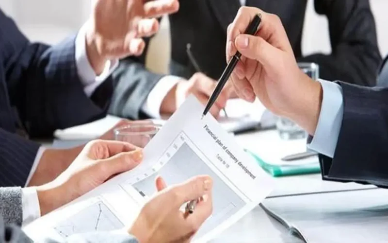 كيف تساهم إجراءات الهيئة العامة للاستثمار في تأسيس الشركات عبر الإنترنت؟